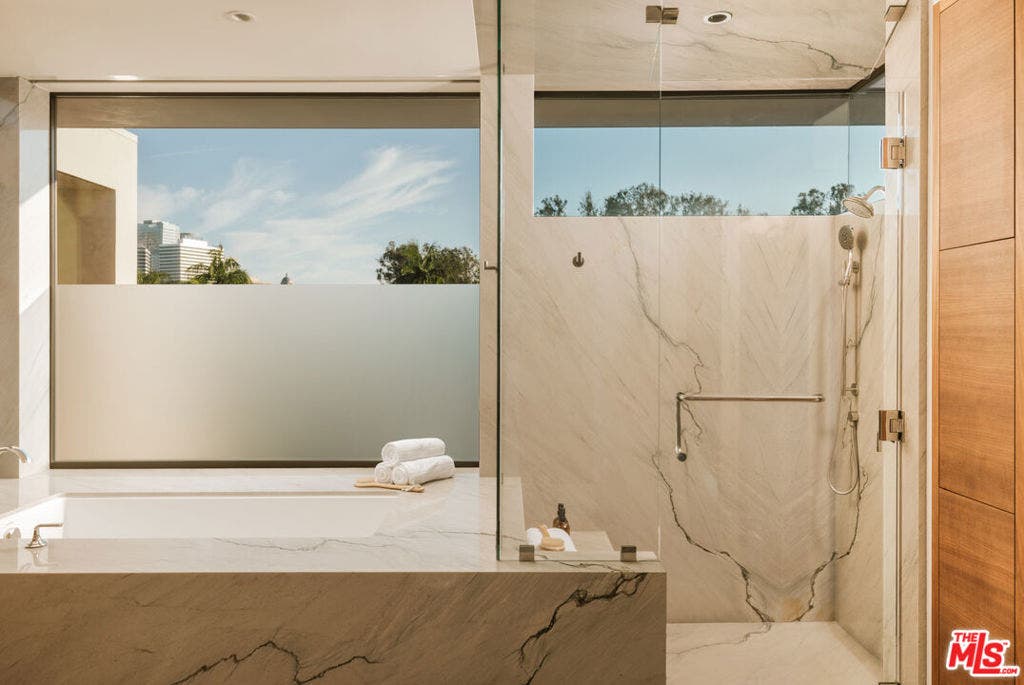 709 Walden Drive, Beverly Hills, CA 90210