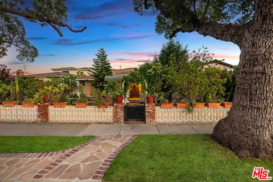 Property photo for 4120 W Mcfarlane Avenue, Burbank, CA