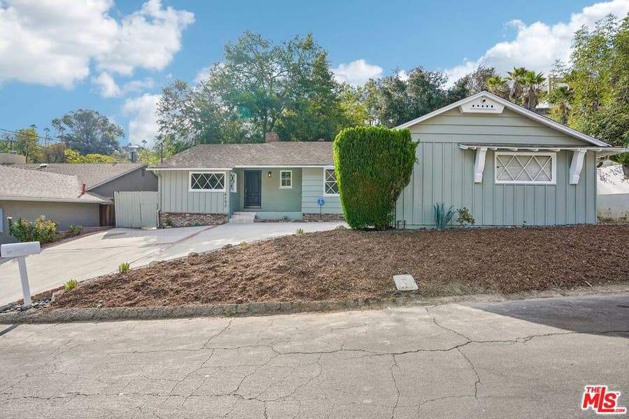 Property photo for 4792 Excelente Drive, Los Angeles, CA