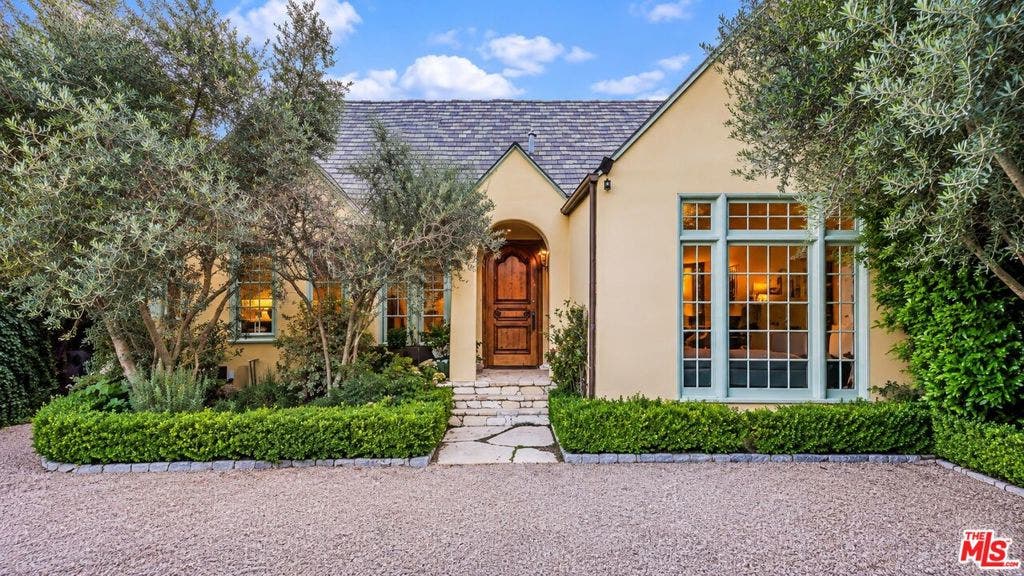 343 S Bundy Drive, Los Angeles, CA 90049 343 S Bundy Drive, Los Angeles, CA 90049