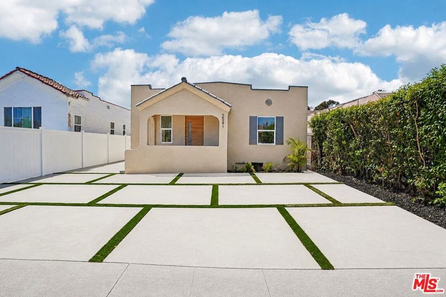 Property photo for 2541 Carmona Avenue, Los Angeles, CA