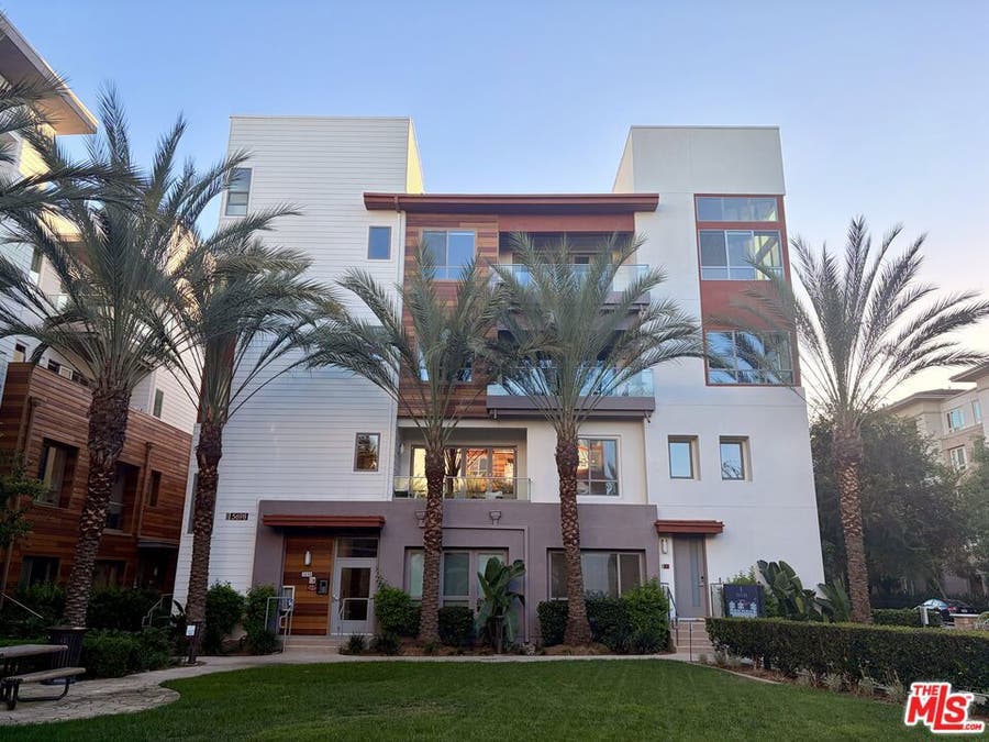 Property photo for 5698 Goldeneye Court, #3, Los Angeles, CA