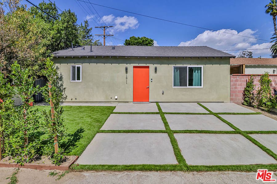 Property photo for 11801 Albers, Valley Village, CA