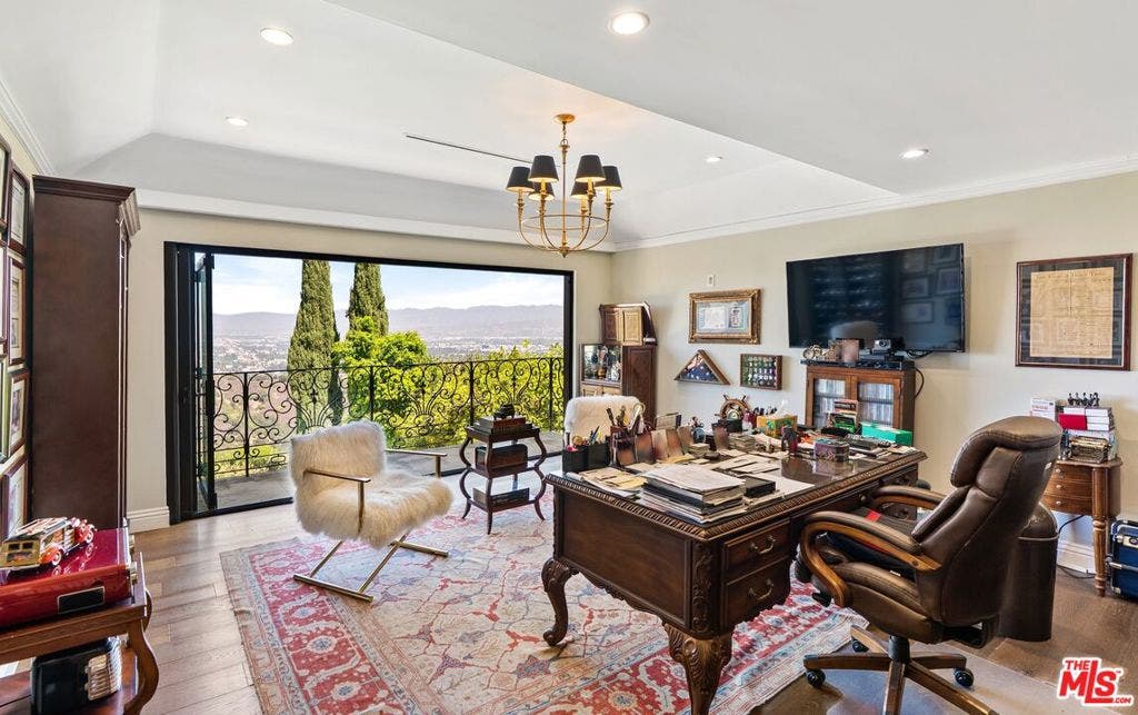 12021 Talus Place, Los Angeles, CA 90210 12021 Talus Place, Los Angeles, CA 90210