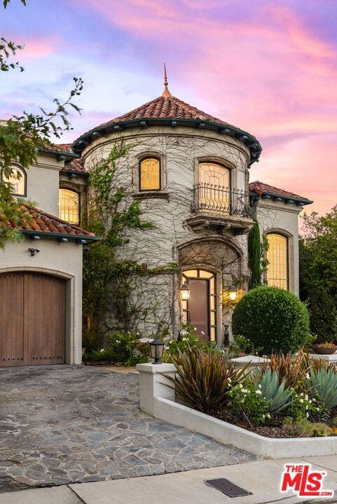 12021 Talus Place, Los Angeles, CA 90210 12021 Talus Place, Los Angeles, CA 90210