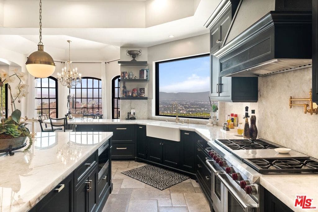 12021 Talus Place, Los Angeles, CA 90210 12021 Talus Place, Los Angeles, CA 90210