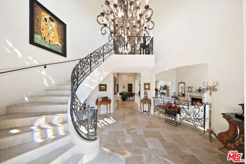 12021 Talus Place, Los Angeles, CA 90210 12021 Talus Place, Los Angeles, CA 90210