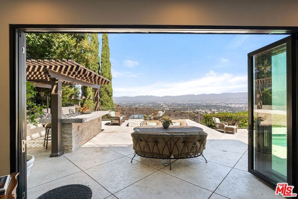 12021 Talus Place, Los Angeles, CA 90210 12021 Talus Place, Los Angeles, CA 90210