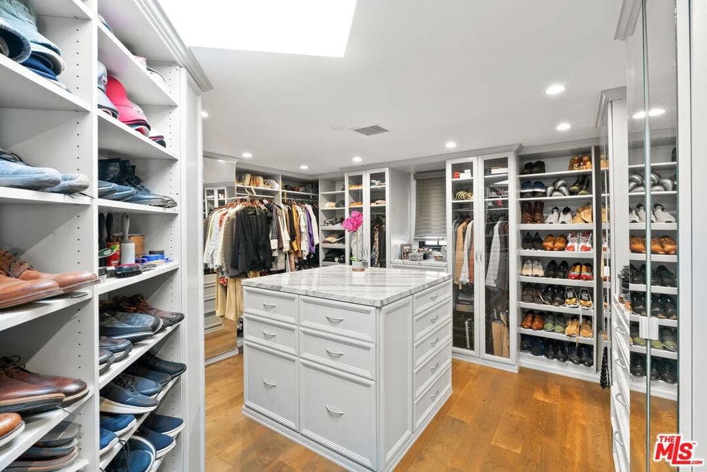 12021 Talus Place, Los Angeles, CA 90210 12021 Talus Place, Los Angeles, CA 90210