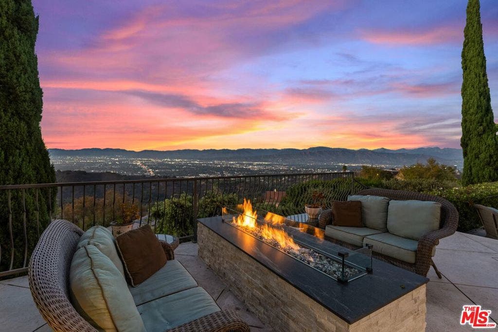 12021 Talus Place, Los Angeles, CA 90210 12021 Talus Place, Los Angeles, CA 90210