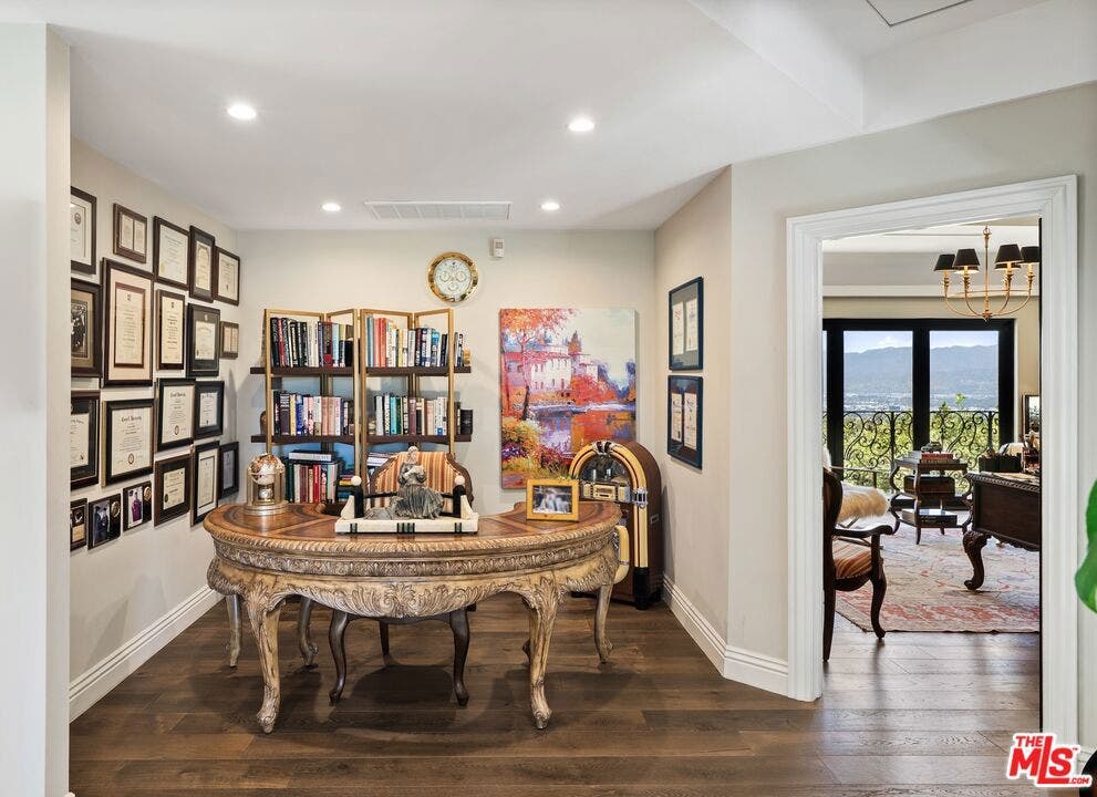 12021 Talus Place, Los Angeles, CA 90210 12021 Talus Place, Los Angeles, CA 90210