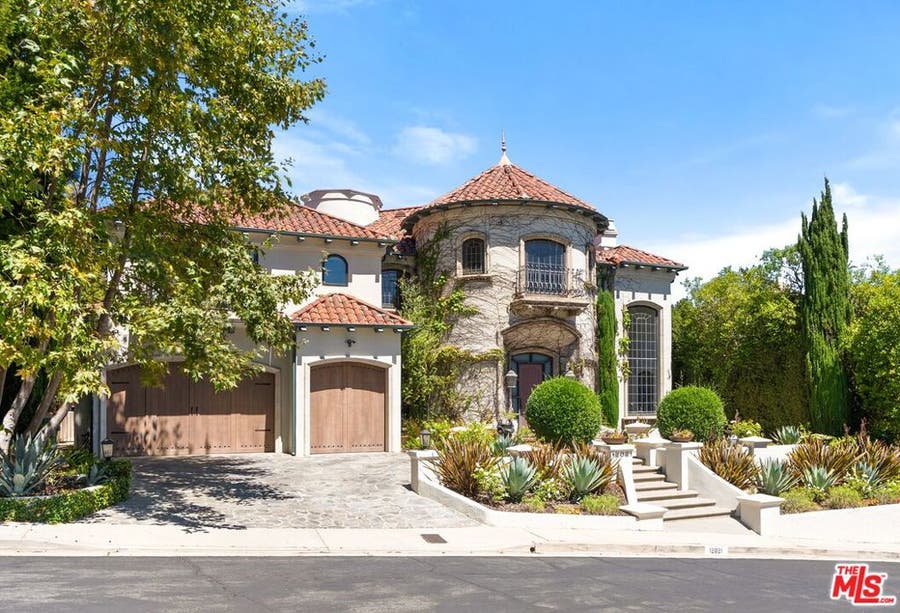 Property photo for 12021 Talus Place, Los Angeles, CA