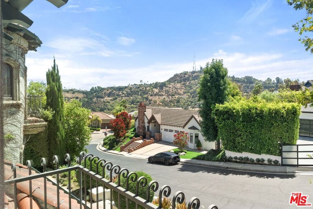 12021 Talus Place, Los Angeles, CA 90210 12021 Talus Place, Los Angeles, CA 90210