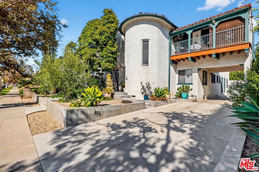 Property photo for 420 N Orange Drive, Los Angeles, CA