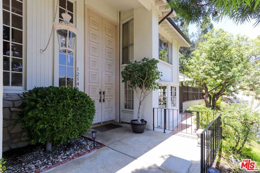 Property photo for 12145 La Casa Lane, Los Angeles, CA
