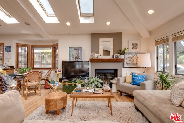 Property photo for 2417 Bryan Avenue, Venice, CA