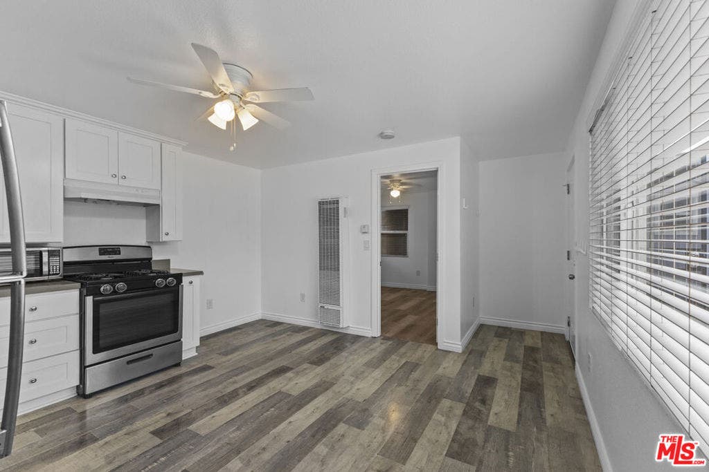 4014 N 3rd Avenue, San Bernardino, CA 92407 2nd Unit- kitchen