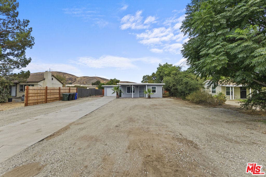 4014 N 3rd Avenue, San Bernardino, CA 92407 Front view