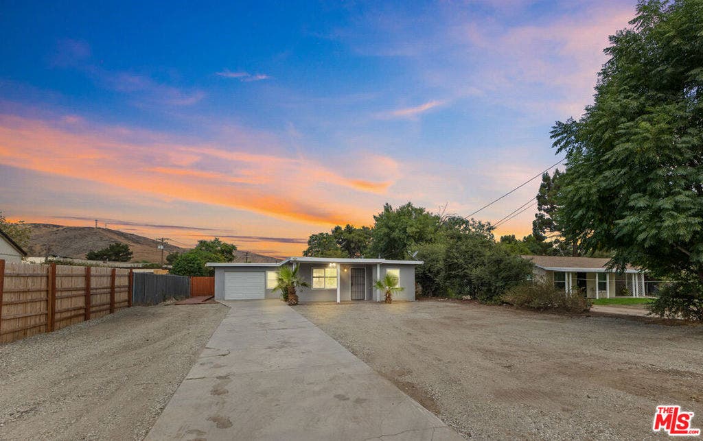 4014 N 3rd Avenue, San Bernardino, CA 92407 4014 N 3rd Avenue, San Bernardino, CA 92407