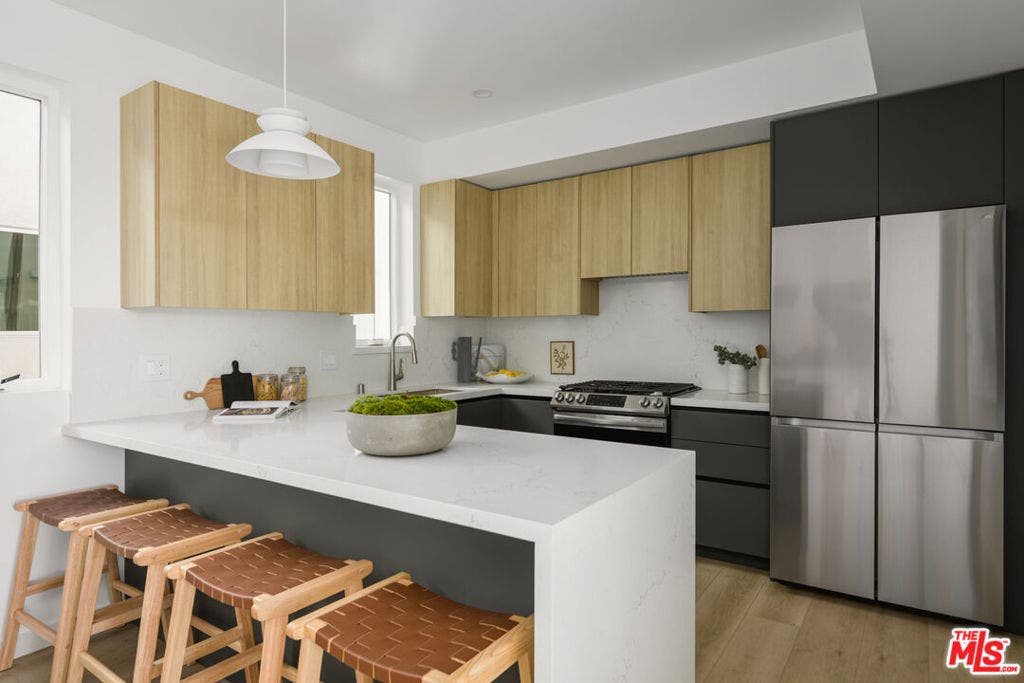 5845 David Avenue, Los Angeles, CA 90034 5845 David Avenue, Los Angeles, CA 90034