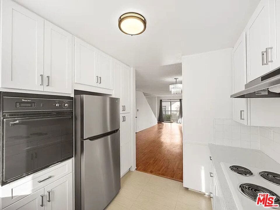 1481 Reeves Street, #1, Los Angeles, CA 90035 1481 Reeves Street, #1, Los Angeles, CA 90035