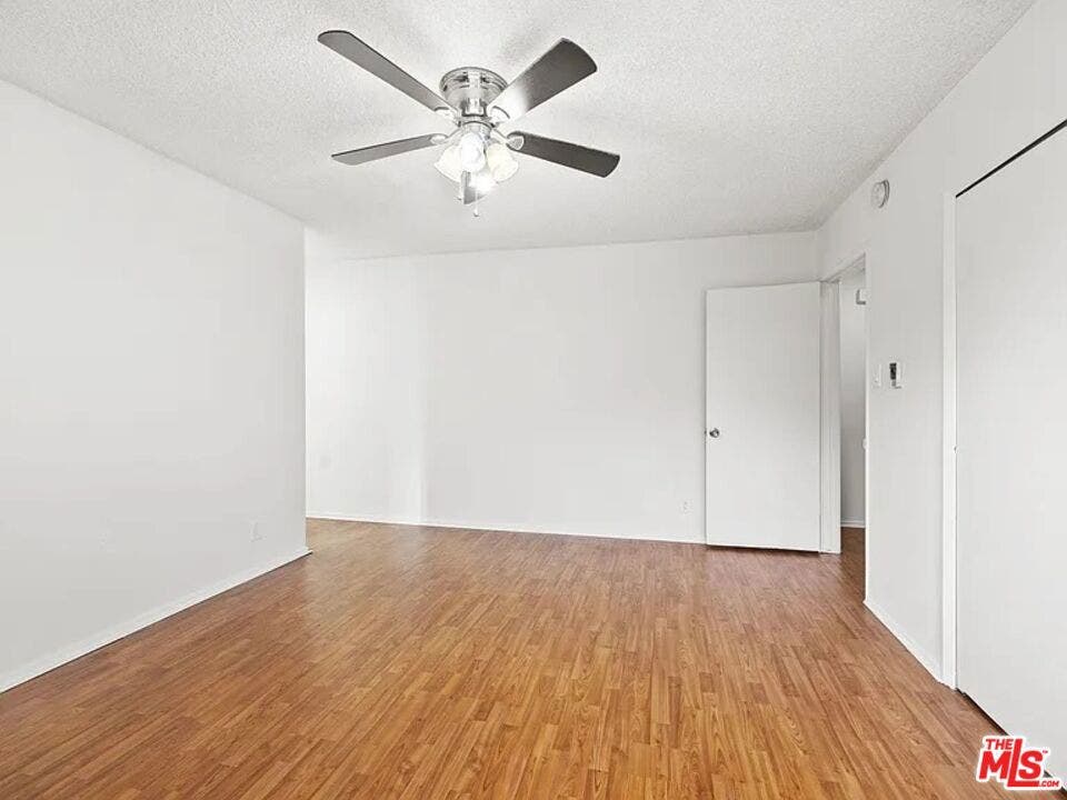 1481 Reeves Street, #1, Los Angeles, CA 90035 1481 Reeves Street, #1, Los Angeles, CA 90035