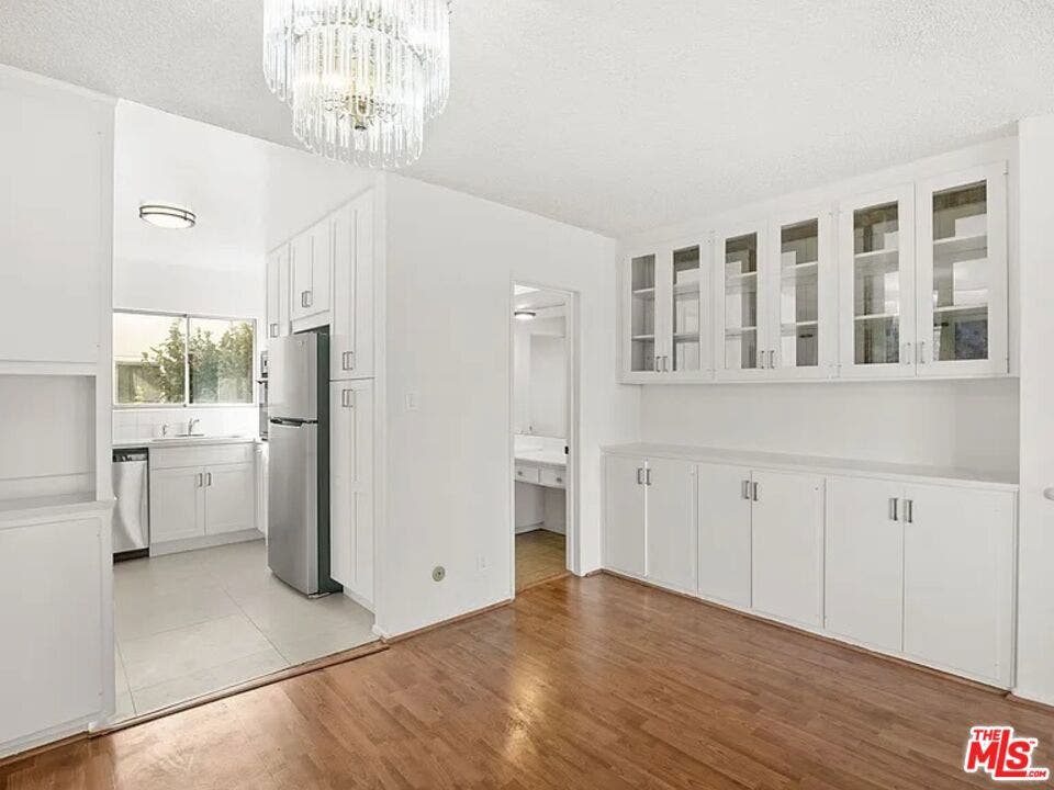 1481 Reeves Street, #1, Los Angeles, CA 90035 1481 Reeves Street, #1, Los Angeles, CA 90035