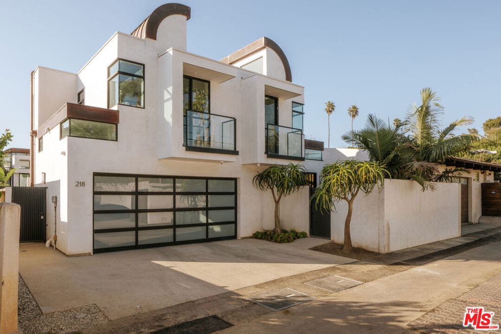 218 Alta Avenue, Santa Monica, CA 90402 218 Alta Avenue, Santa Monica, CA 90402