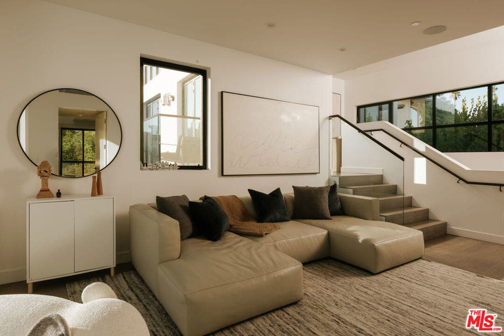 218 Alta Avenue, Santa Monica, CA 90402 218 Alta Avenue, Santa Monica, CA 90402