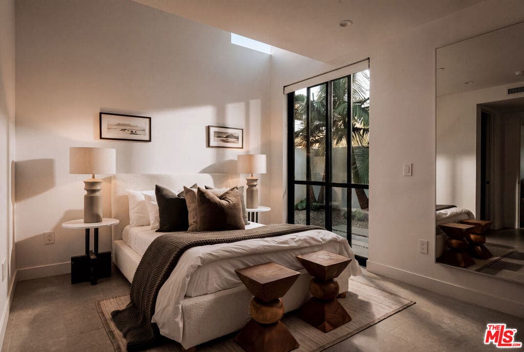 218 Alta Avenue, Santa Monica, CA 90402 218 Alta Avenue, Santa Monica, CA 90402