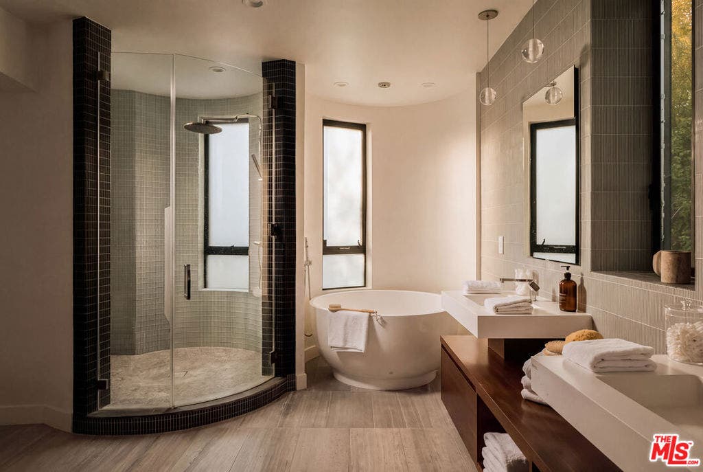 218 Alta Avenue, Santa Monica, CA 90402 218 Alta Avenue, Santa Monica, CA 90402