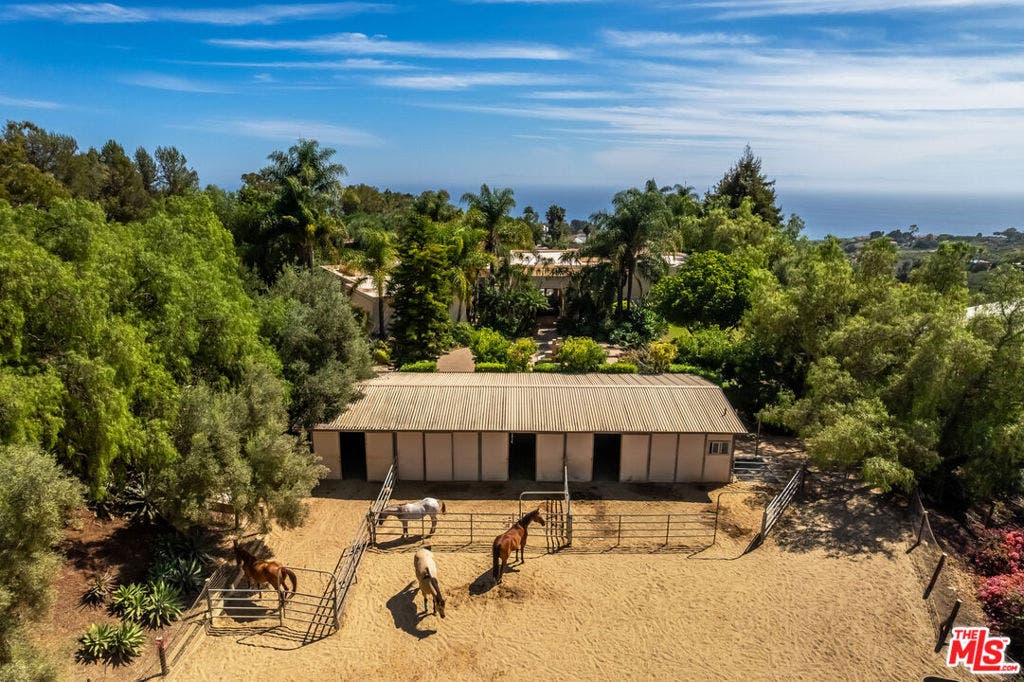 11 Hunt Drive, Summerland, CA 93067 11 Hunt Drive, Summerland, CA 93067