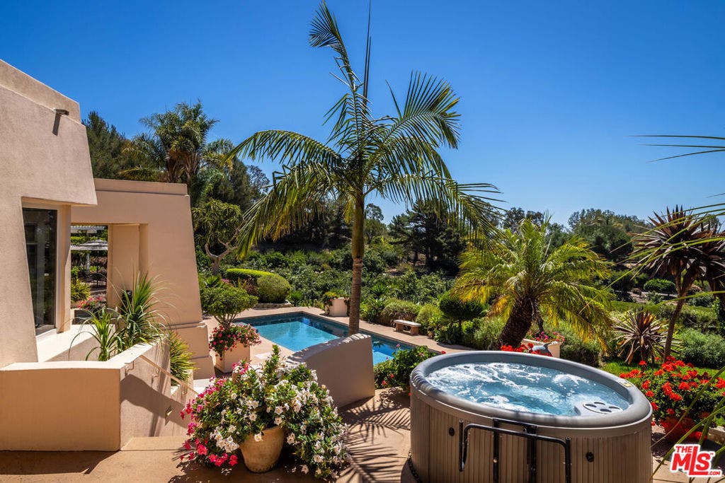 11 Hunt Drive, Summerland, CA 93067 11 Hunt Drive, Summerland, CA 93067