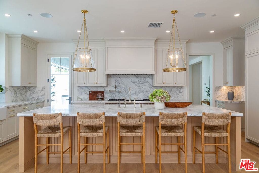 837 Muskingum Avenue, Los Angeles, CA 90272