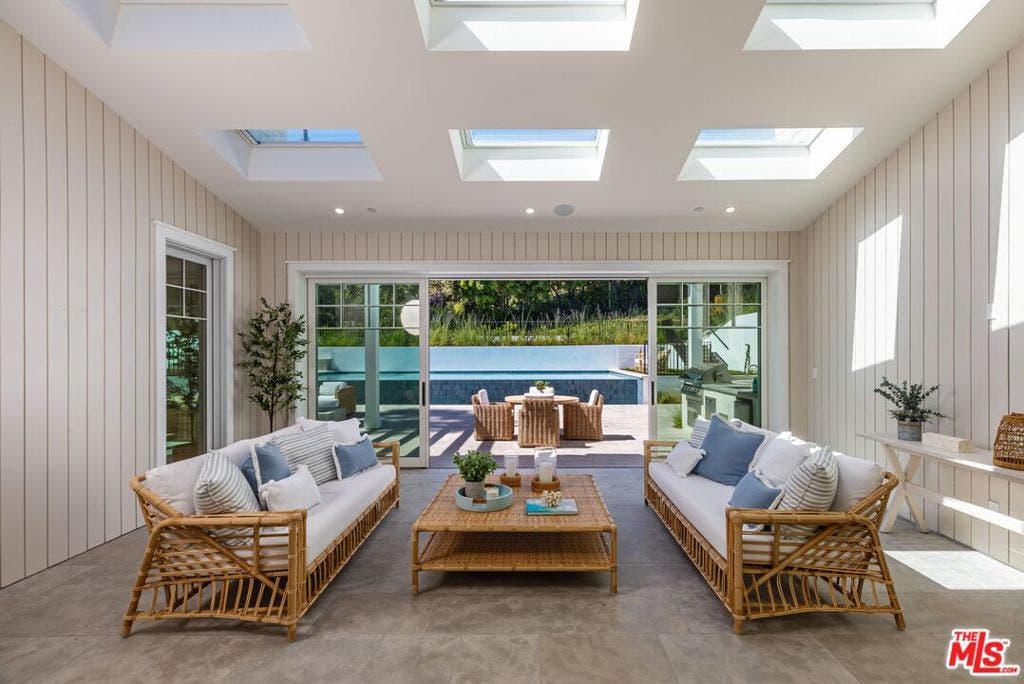 837 Muskingum Avenue, Los Angeles, CA 90272