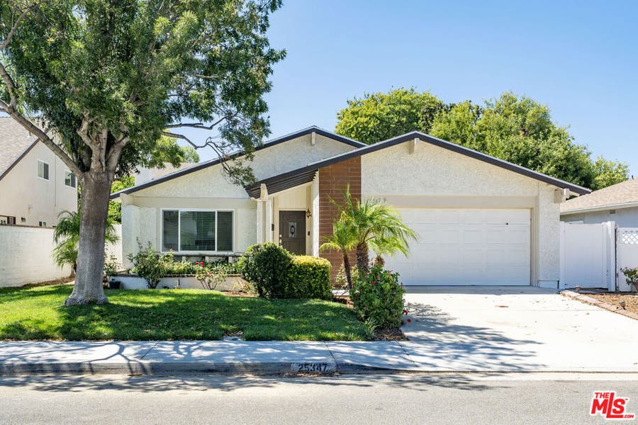 Property photo for 25347 Via Oriol, Santa Clarita, CA