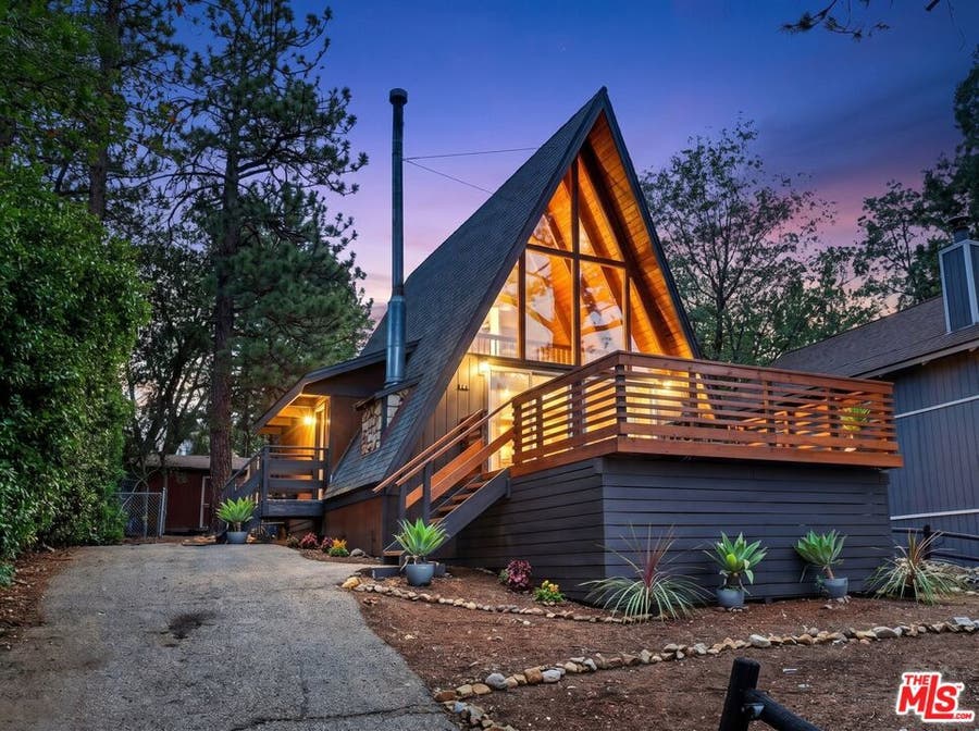 Property photo for 691 Santa Barbara Avenue, Sugarloaf, CA