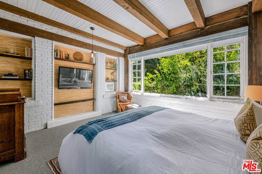 15 30th Avenue, Los Angeles, CA 90291