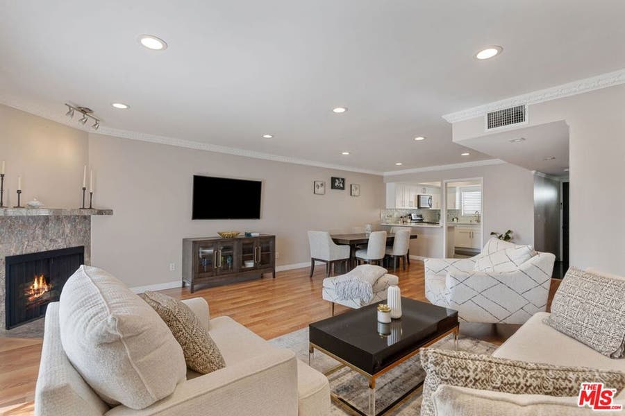 Property photo for 6420 Hazeltine Avenue, #9, Los Angeles, CA