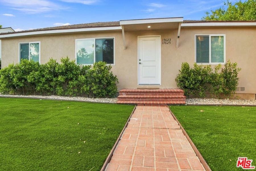 Property photo for 17623 Burbank Boulevard, Encino, CA