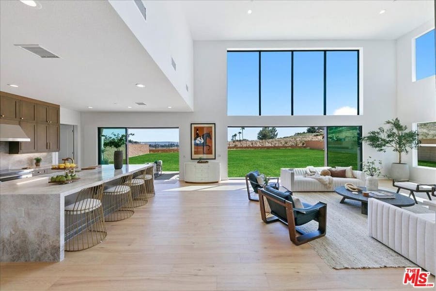 Property photo for 22810 Seaqua Circle, Chatsworth, CA