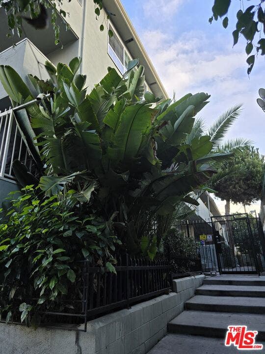 Property photo for 350 S Hobart Boulevard, #7, Los Angeles, CA