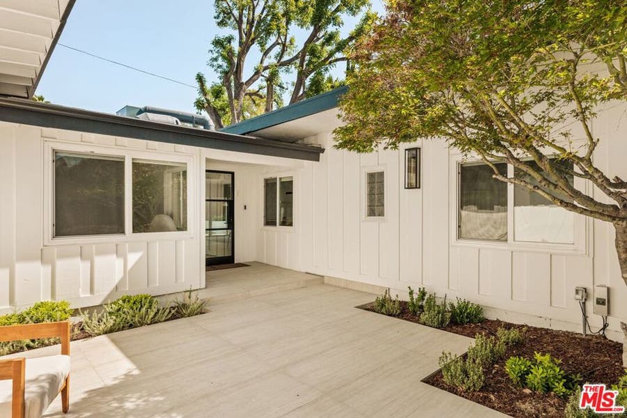 Property photo for 23122 Bigler Street, Woodland Hills, CA