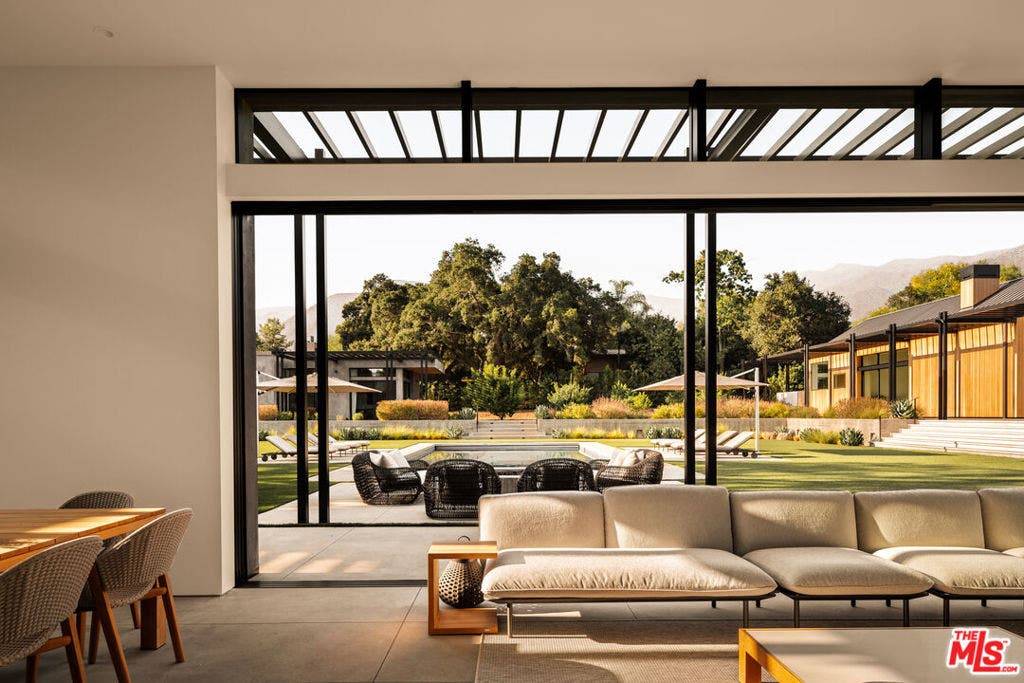 1225 Shippee Lane, Ojai, CA 93023 1225 Shippee Lane, Ojai, CA 93023