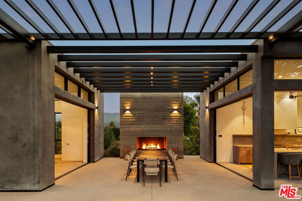 1225 Shippee Lane, Ojai, CA 93023 1225 Shippee Lane, Ojai, CA 93023