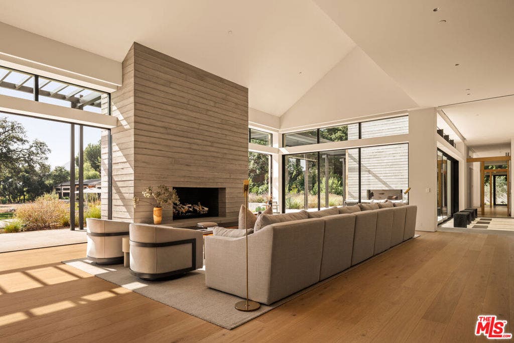 1225 Shippee Lane, Ojai, CA 93023 1225 Shippee Lane, Ojai, CA 93023