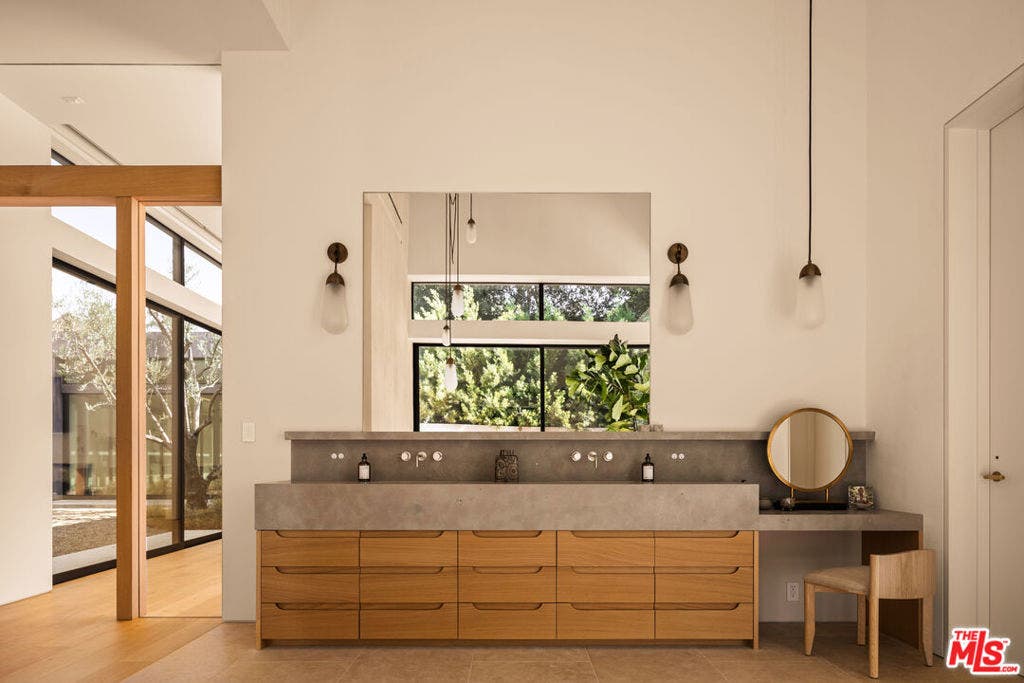 1225 Shippee Lane, Ojai, CA 93023 1225 Shippee Lane, Ojai, CA 93023