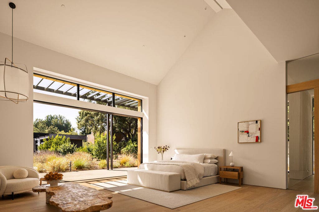 1225 Shippee Lane, Ojai, CA 93023 1225 Shippee Lane, Ojai, CA 93023