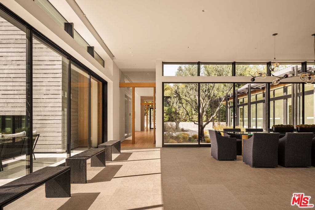 1225 Shippee Lane, Ojai, CA 93023 1225 Shippee Lane, Ojai, CA 93023