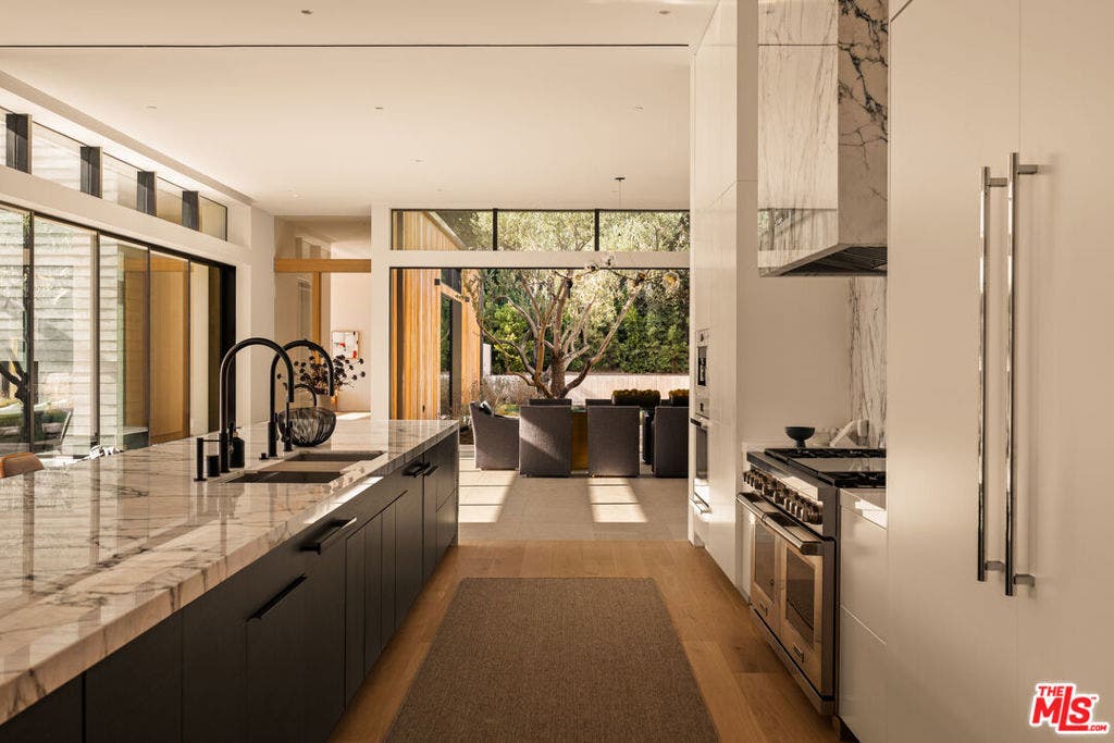 1225 Shippee Lane, Ojai, CA 93023 1225 Shippee Lane, Ojai, CA 93023
